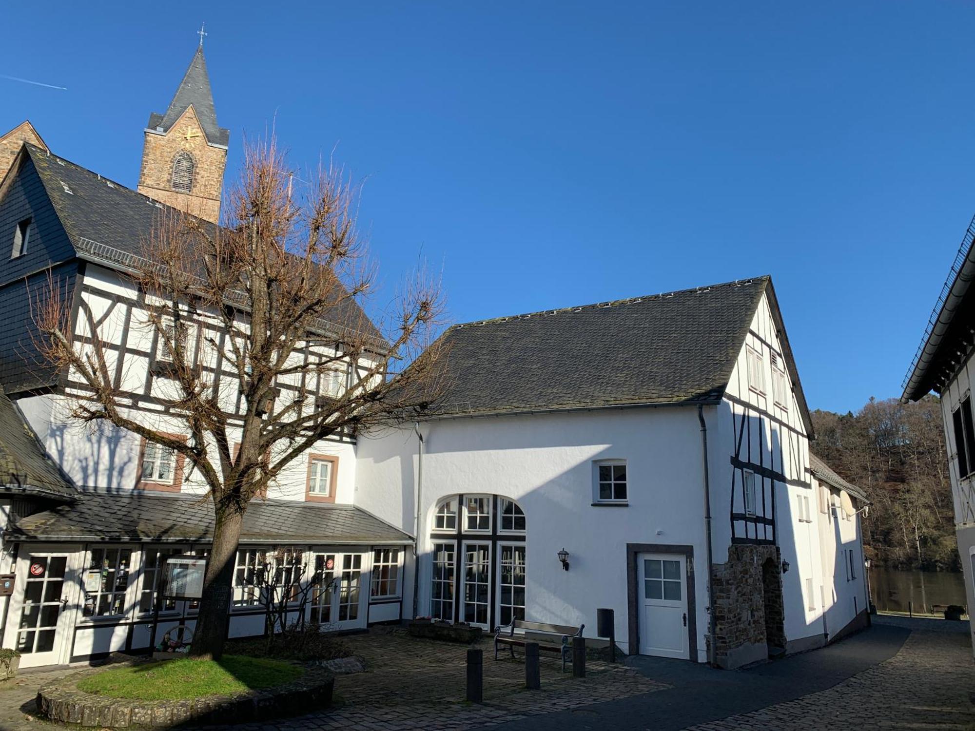 Ferienhaus Eifelstuben Mit Charme - Bauernstube Vulkaneifel - Naehe See Und Burgruine Ulmen Exterior photo
